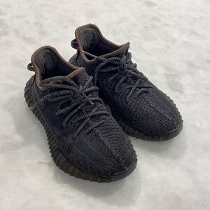 Yeezy Boost 350 V2 'Black Reflective'
2019